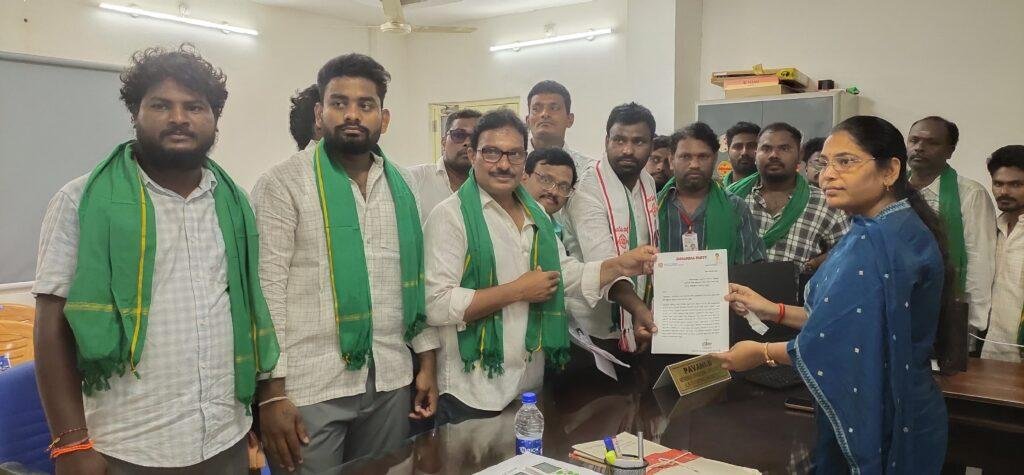 సీ.జె.ఎఫ్ఎస్.. భూములు కలిగిన రైతాంగానికి డికెటి పట్టాలను ఇవ్వాలి……